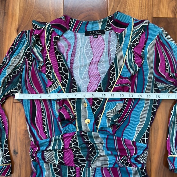 T~Bags Los Angeles long sleeve top. XS - Picture 12 of 12